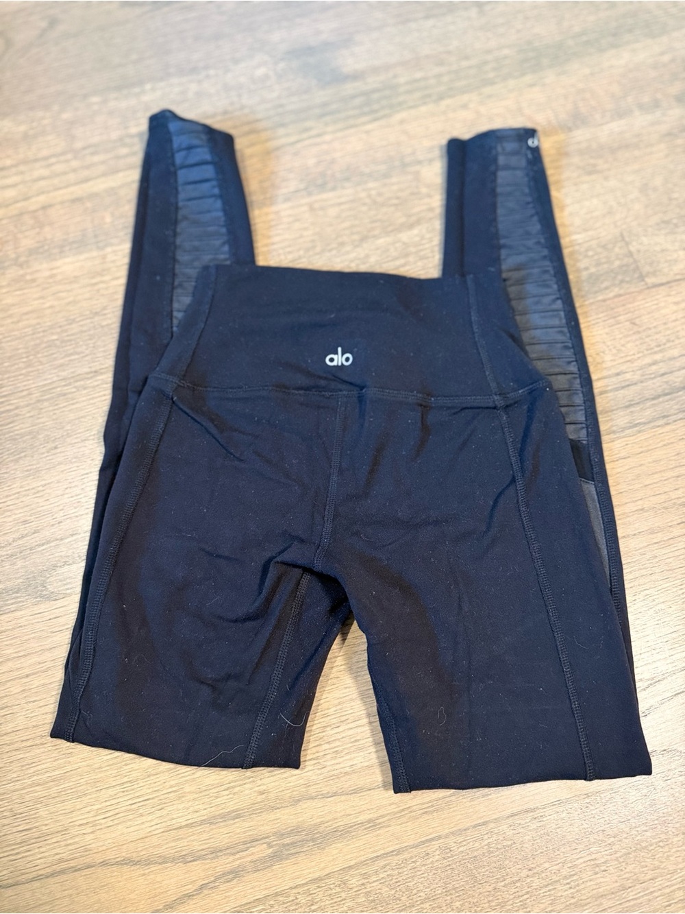 Alo High Waisted Moto Leggings Size Small to Medium